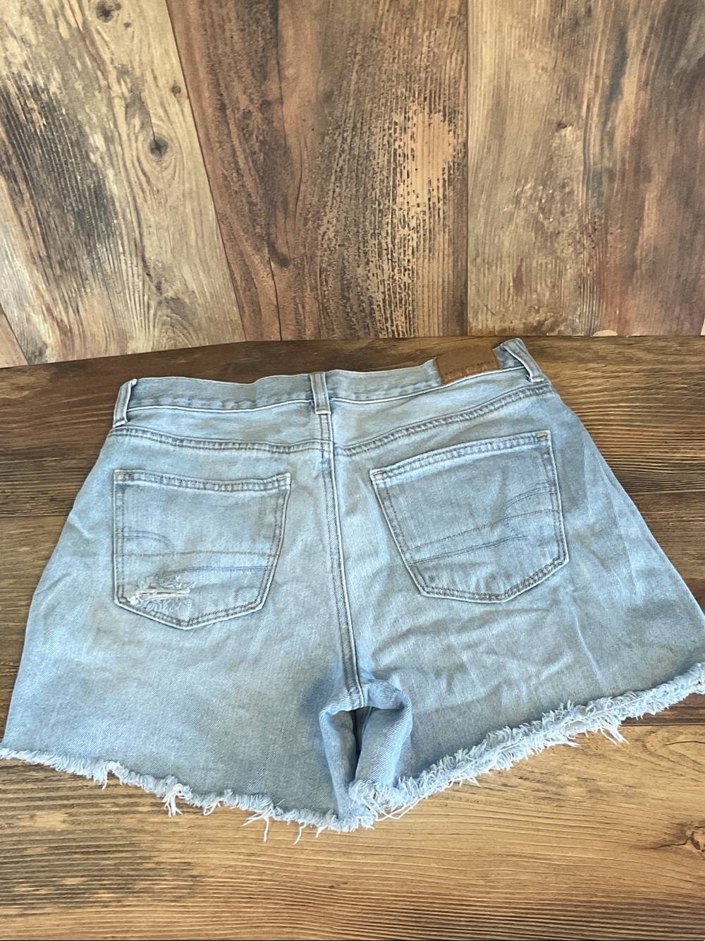 American Eagle Outfitters Mom Short Distressed Denim Cutoff Jean Shorts 4   175B